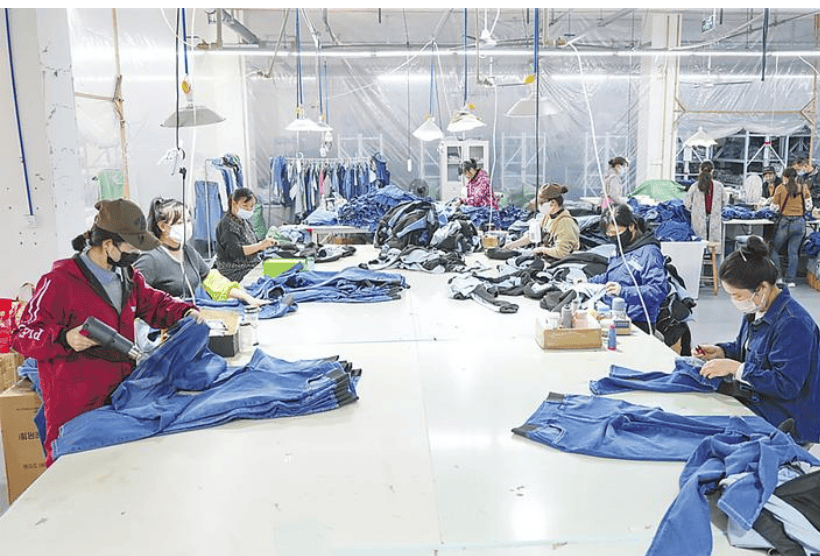 家門口的“衛星工廠” 牛仔老板織出全球訂單，鄉親共圓就業夢